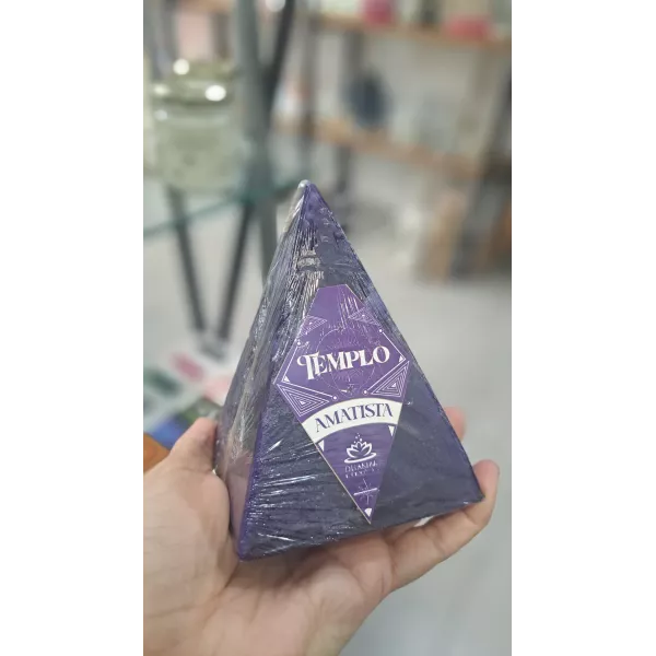 Vela Piramide